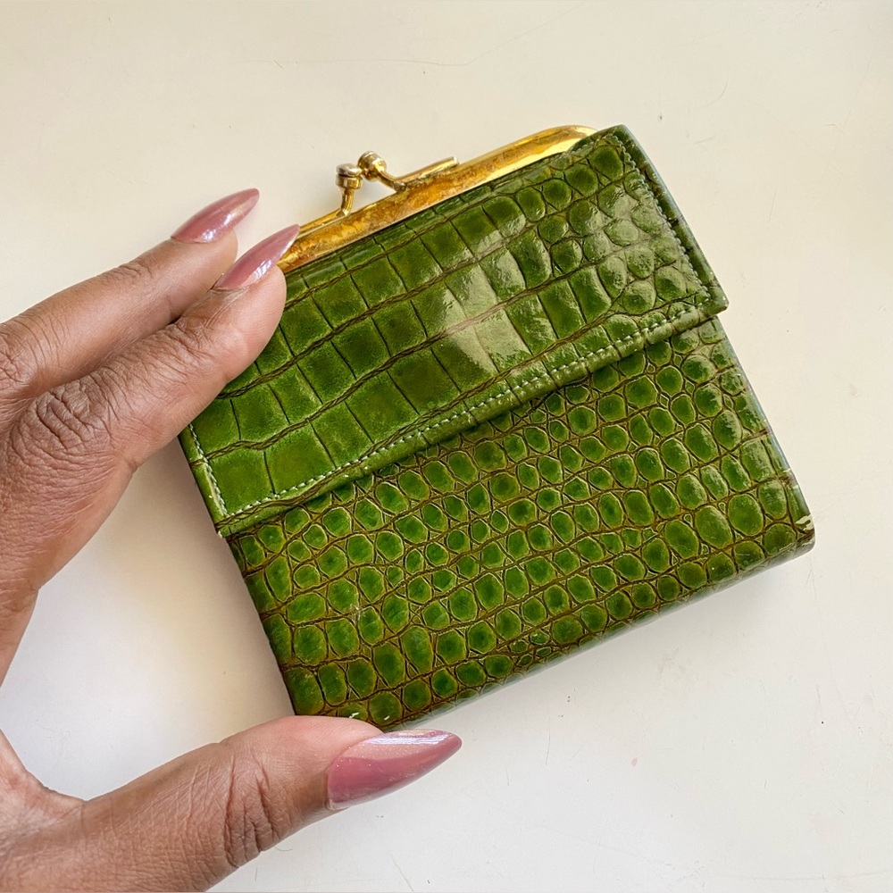 Princess Gardner Vintage Crocodile Embossed Wallet - Olive Green